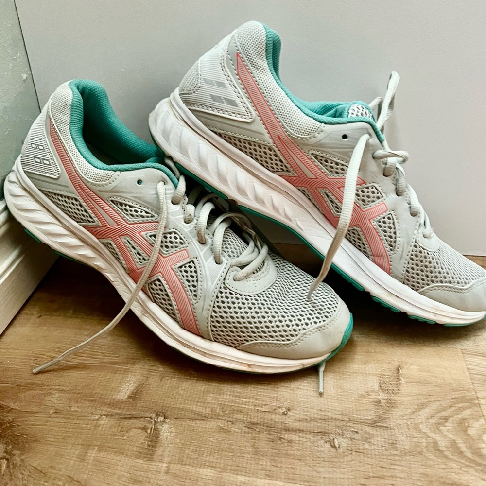 Women’s ASICS Jolt 3 Running Shoes